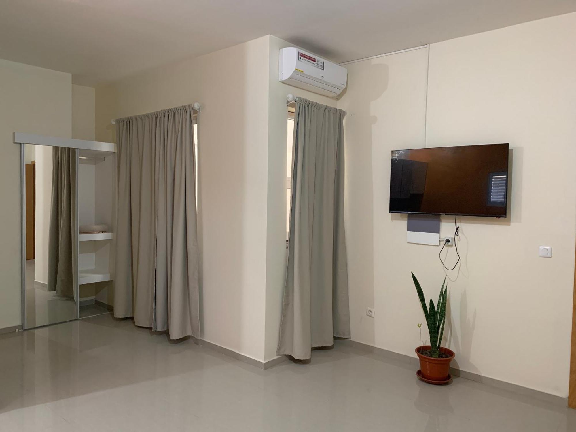 J Martins Apart Hotel Tarrafal  Ngoại thất bức ảnh